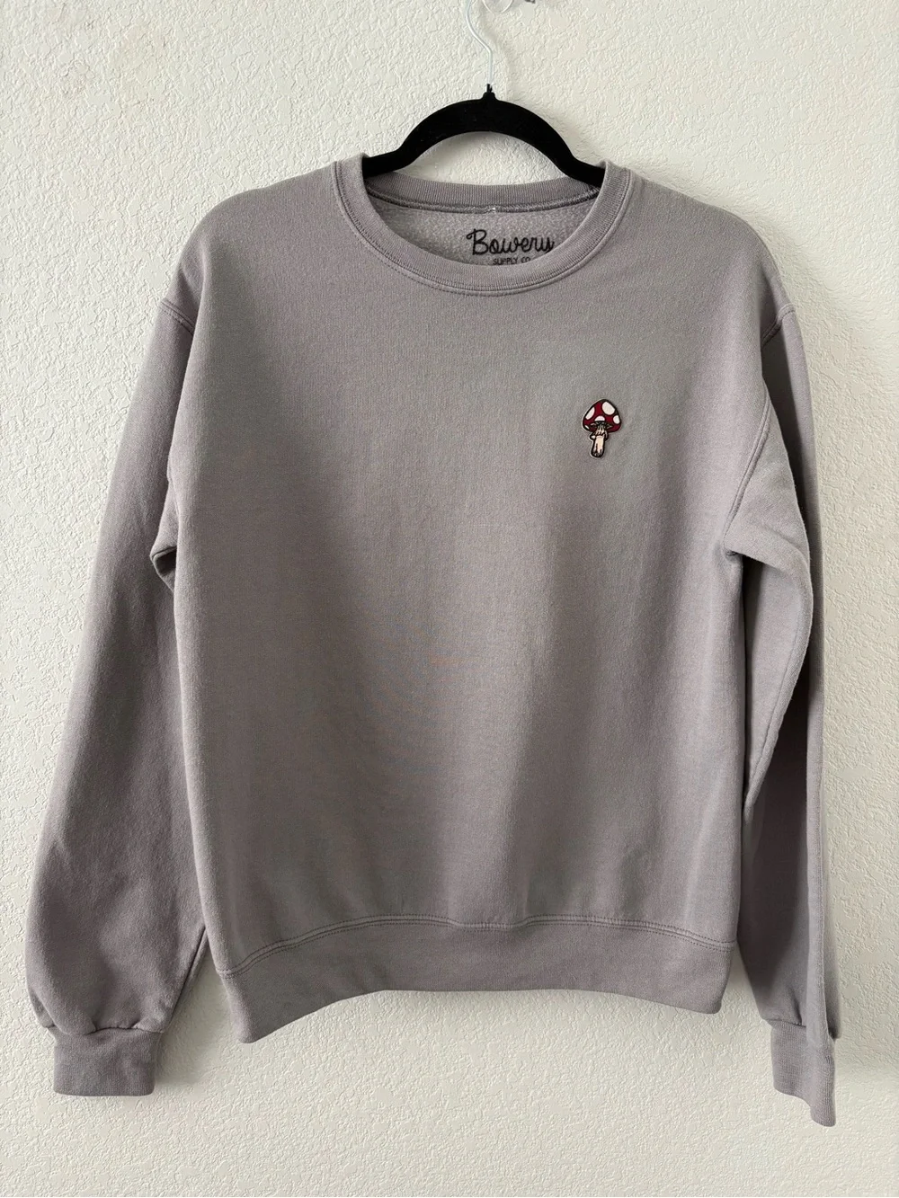 Bowery Supply Co Gray Mushroom Embroidered Crewneck Sweatshirt Small Cozy - Picture 1 of 8